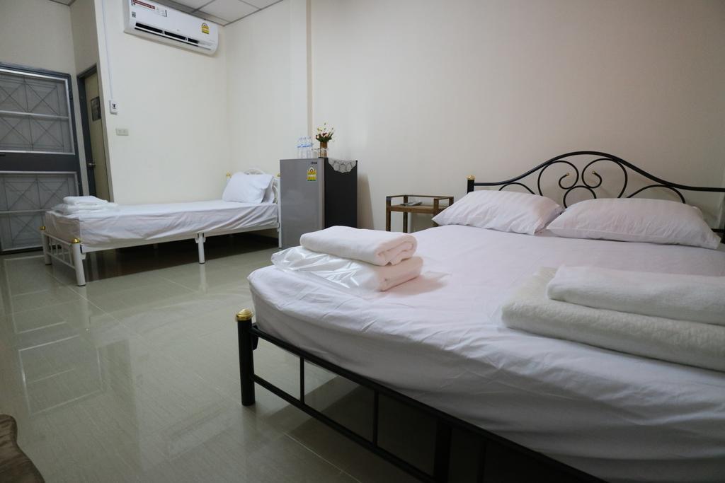 Pob Choke Residences Sattahip Esterno foto