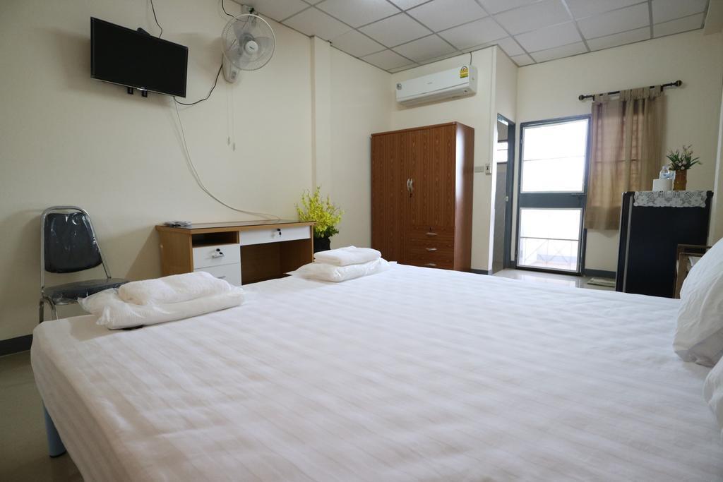 Pob Choke Residences Sattahip Esterno foto